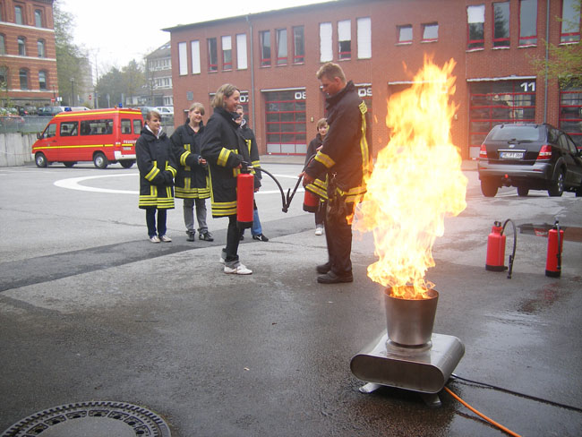Girl`s day 2008 – Einblicke in den Beruf Feuerwehrfrau und Feuerwehrmann